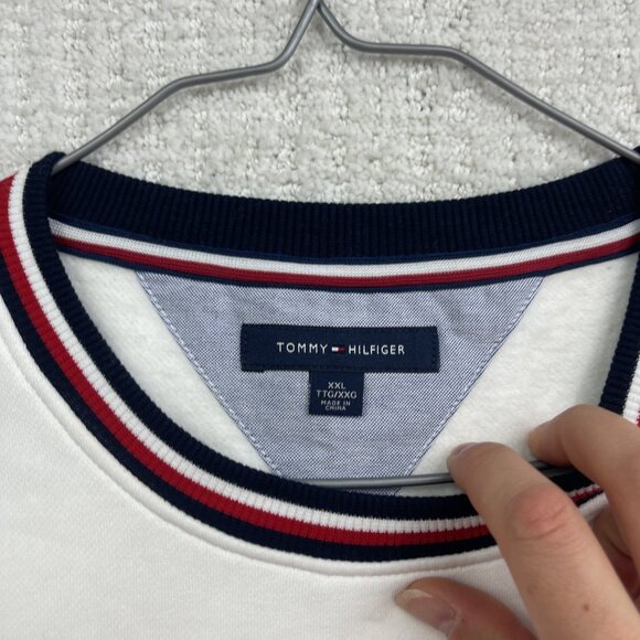 Y2K Tommy Hilfiger Sweatshirt Crew Neck Mens XXL White Embossed Spell Out Read - Picture 10 of 16